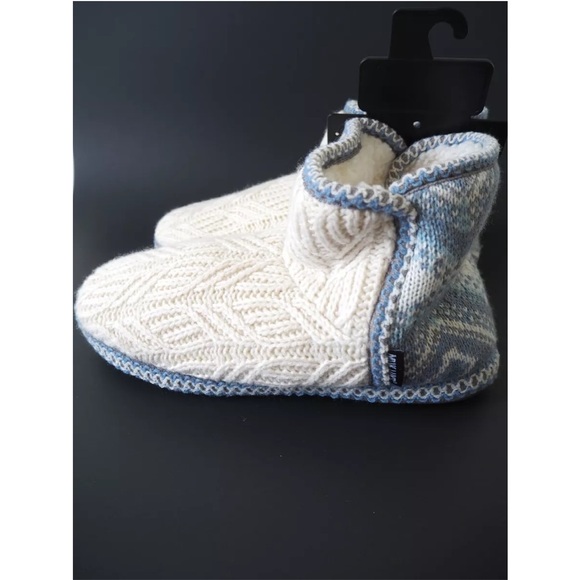 NWT MUK LUKS Women's Light Blue Medium (7/8) Leigh Slipper Boots - Picture 5 of 7